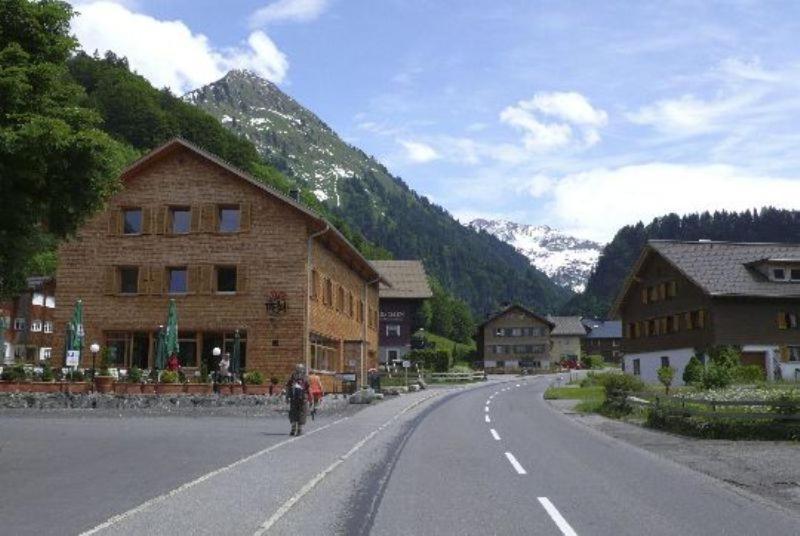 Tre Soli Appartements Restaurant Schoppernau Exterior photo
